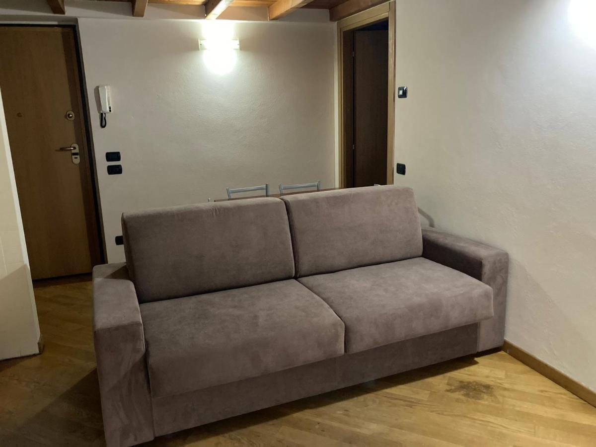 Downtown Room Bergamo Esterno foto